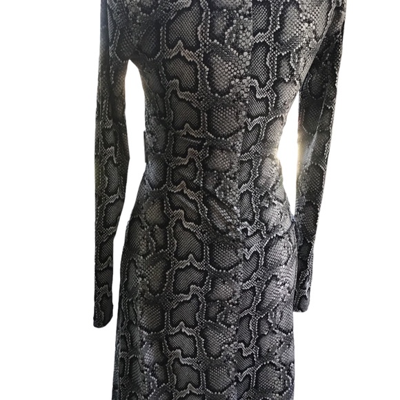 Michael Kors dress Size Small in good condition - Picture 2 of 4